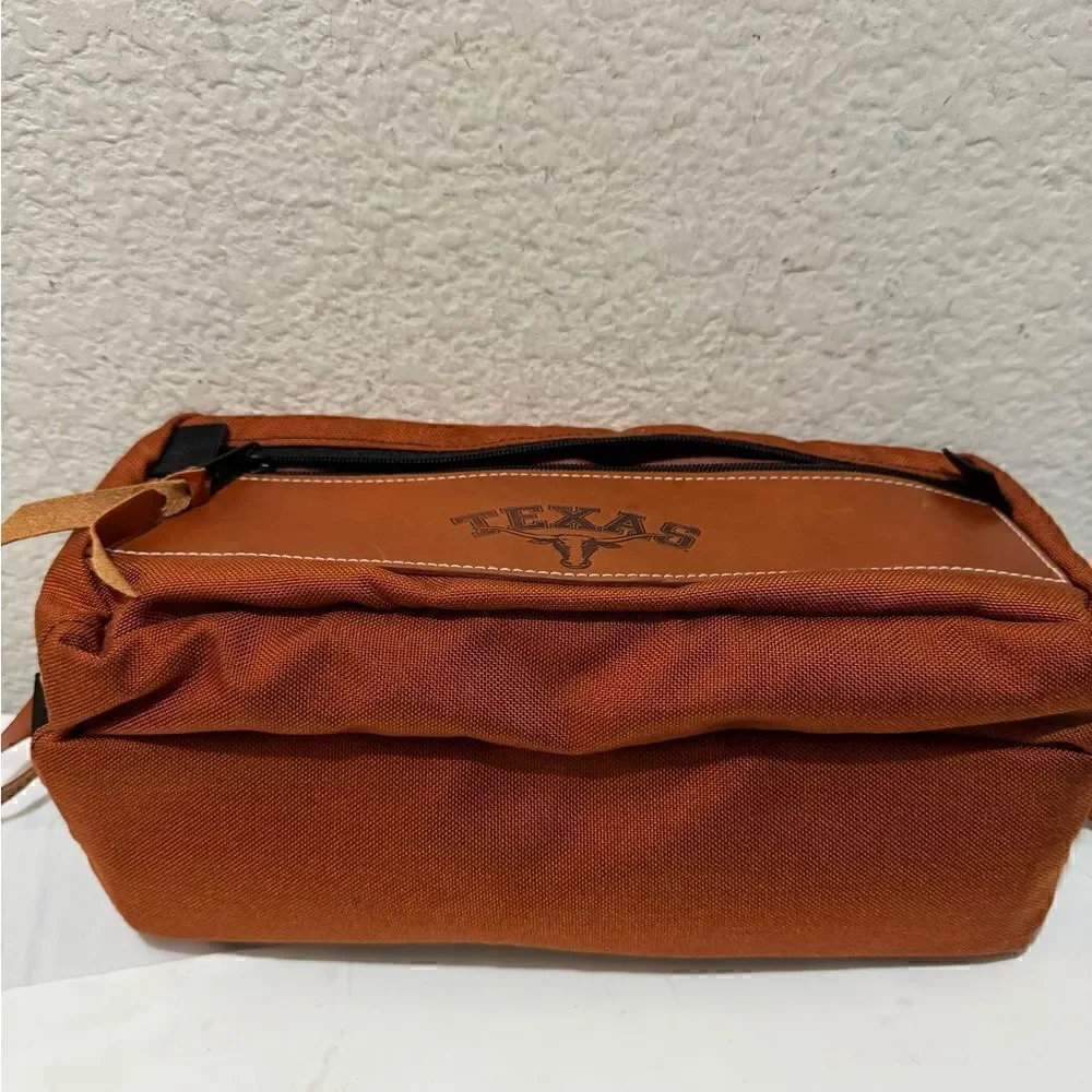 Wildgoose TEXAS MADE toiletry bag reddish brown